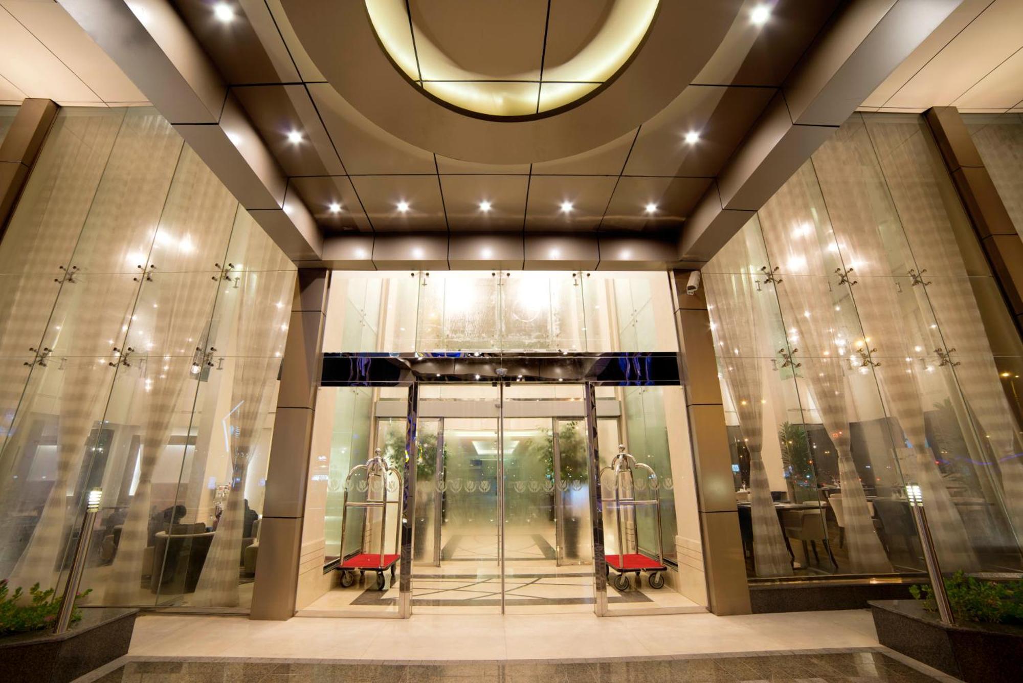 Golden Tulip Dammam Corniche Hotel Exterior foto