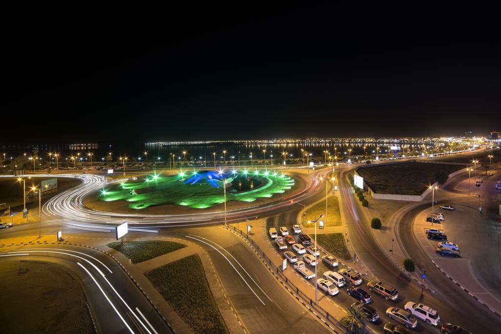 Golden Tulip Dammam Corniche Hotel Exterior foto