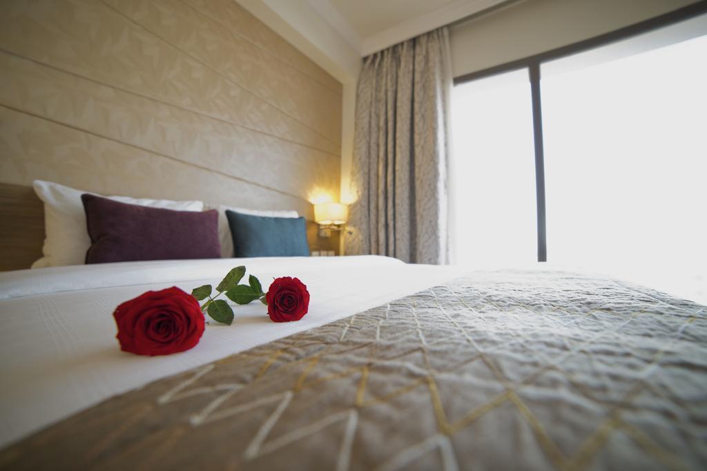 Golden Tulip Dammam Corniche Hotel Exterior foto