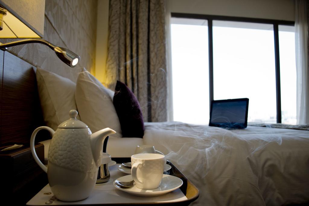 Golden Tulip Dammam Corniche Hotel Exterior foto