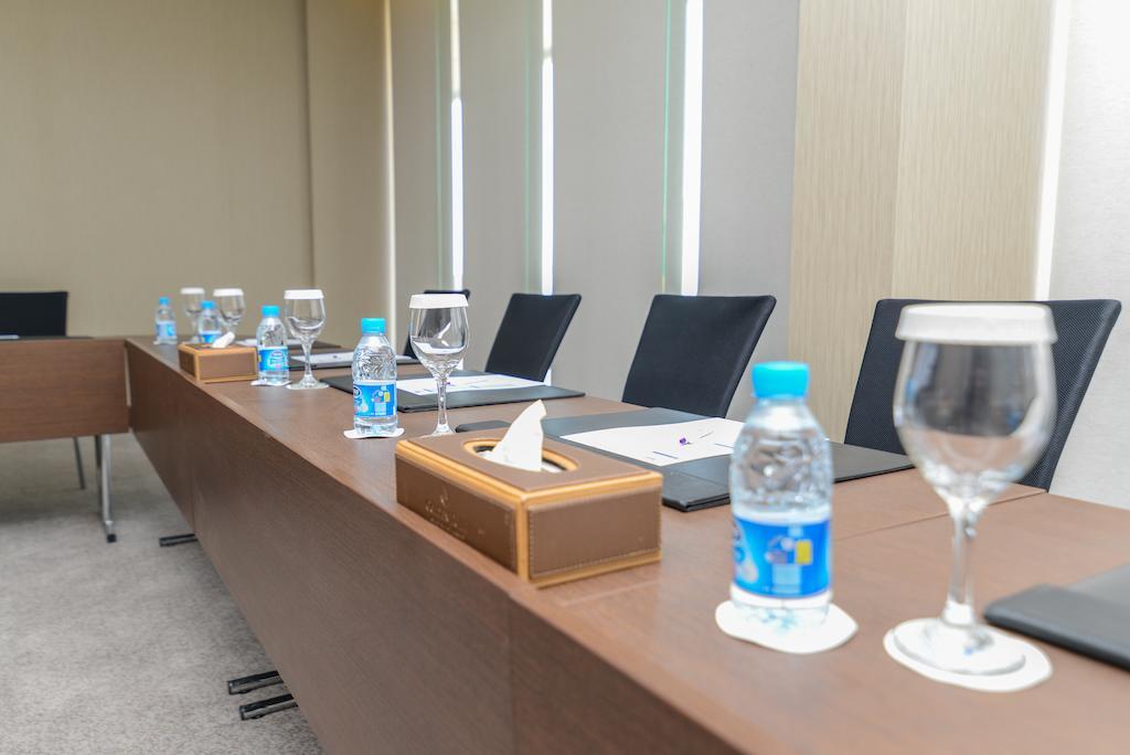 Golden Tulip Dammam Corniche Hotel Exterior foto