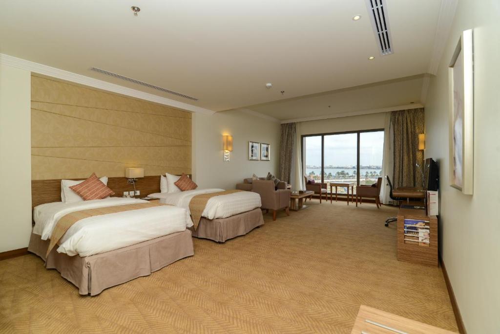 Golden Tulip Dammam Corniche Hotel Zimmer foto