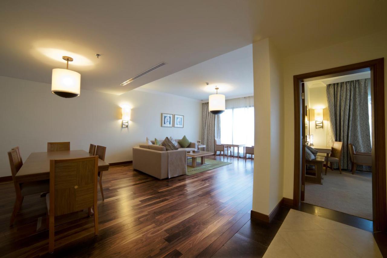 Golden Tulip Dammam Corniche Hotel Exterior foto